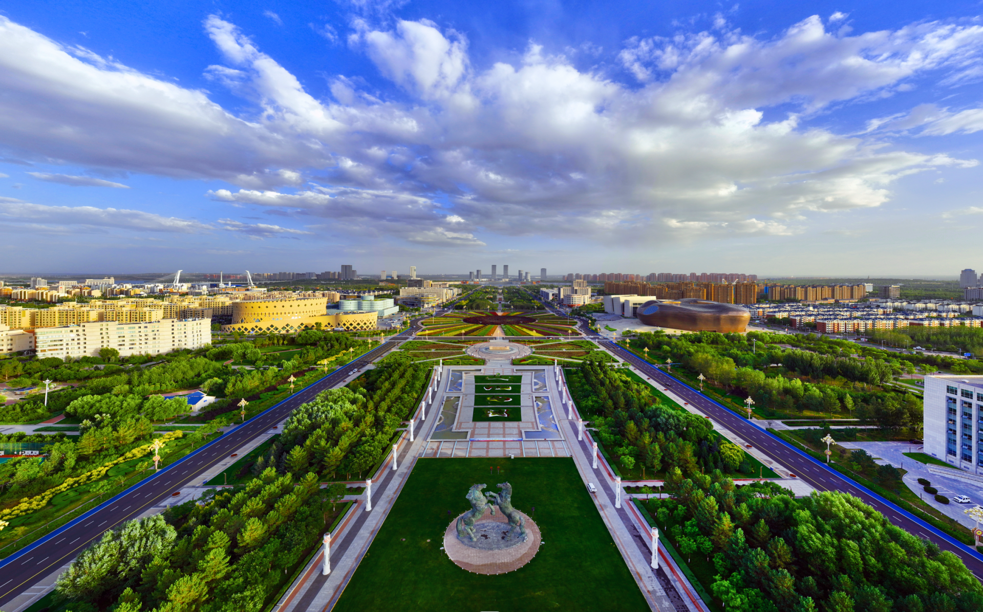 鄂尔多斯，探寻城市之韵